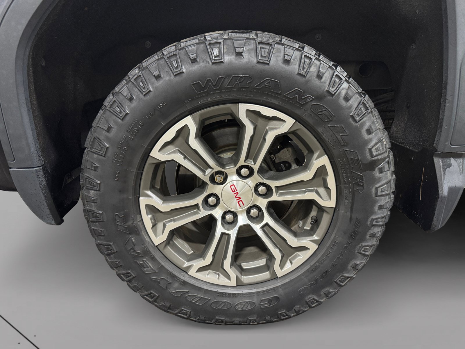 Used 2019 GMC Sierra 1500 4x4 Crew Cab w/ Convenience Package image 14