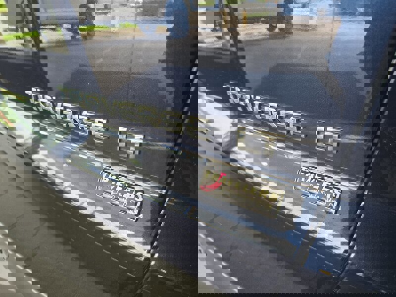 Used 2010 Chevrolet Traverse LT w/ Personal Connectivity Package image 38