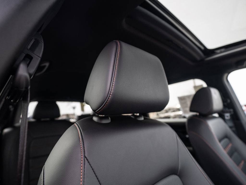 Used 2025 Honda CR-V Sport Touring image 18