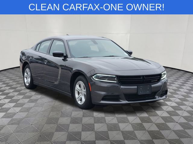 Used 2023 Dodge Charger SXT image 2