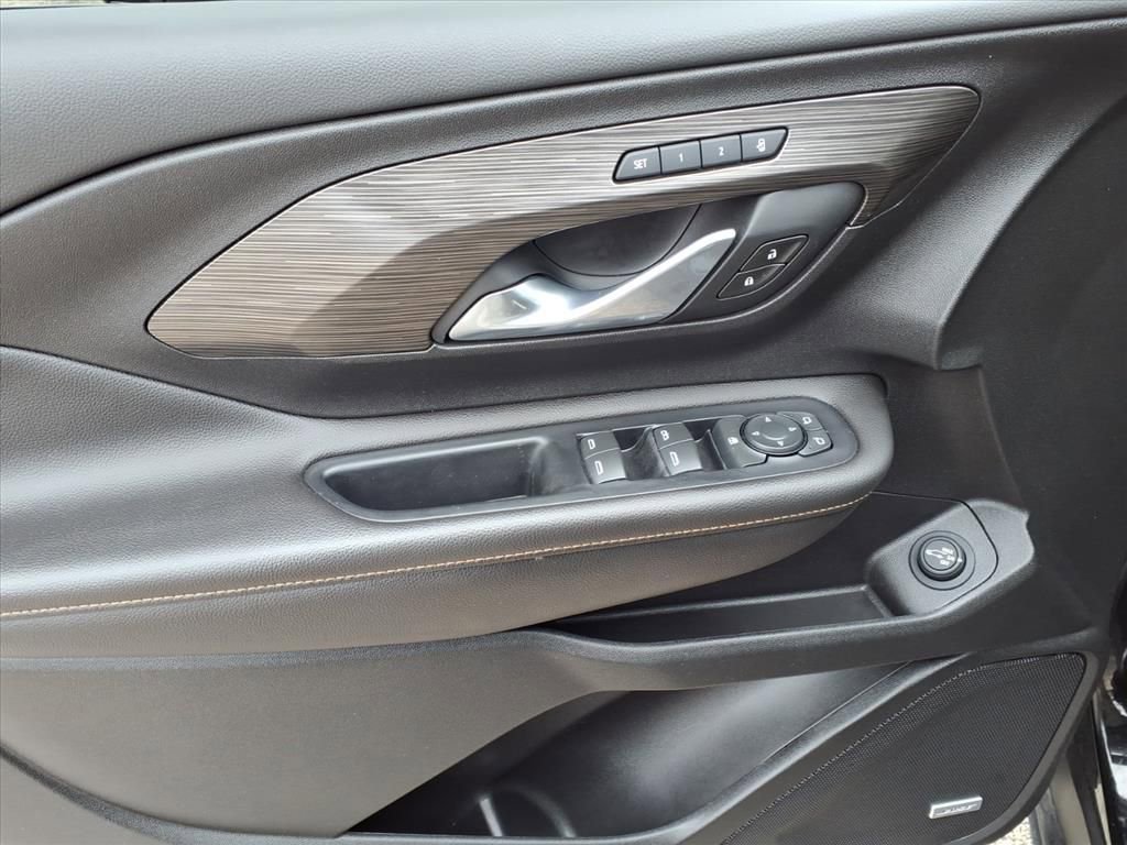 Used 2020 GMC Terrain SLT w/ Preferred Package image 9