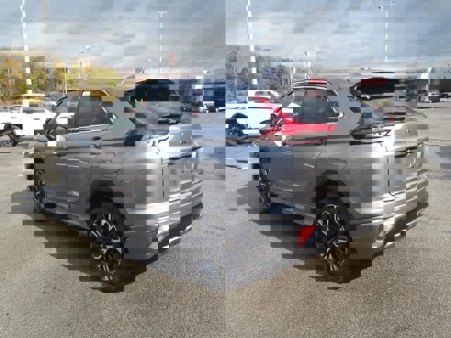 New 2025 Mitsubishi Eclipse Cross SEL image 3