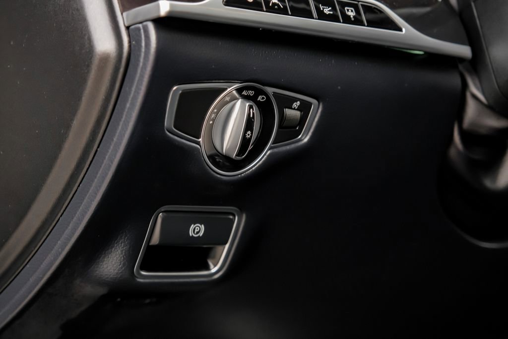 Used 2019 Mercedes-Benz S 560 4MATIC Sedan image 41