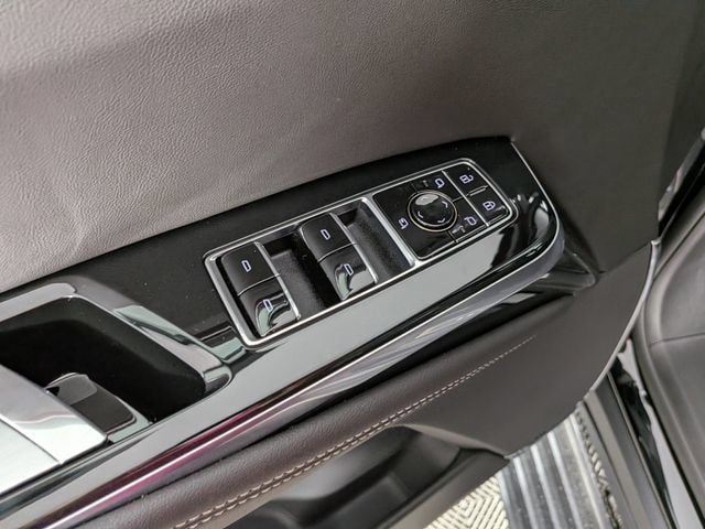New 2026 Cadillac Escalade Sport AWD/4WD image 17