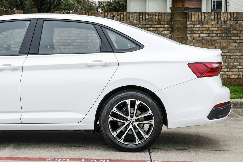 Used 2022 Volkswagen Jetta Sport image 22