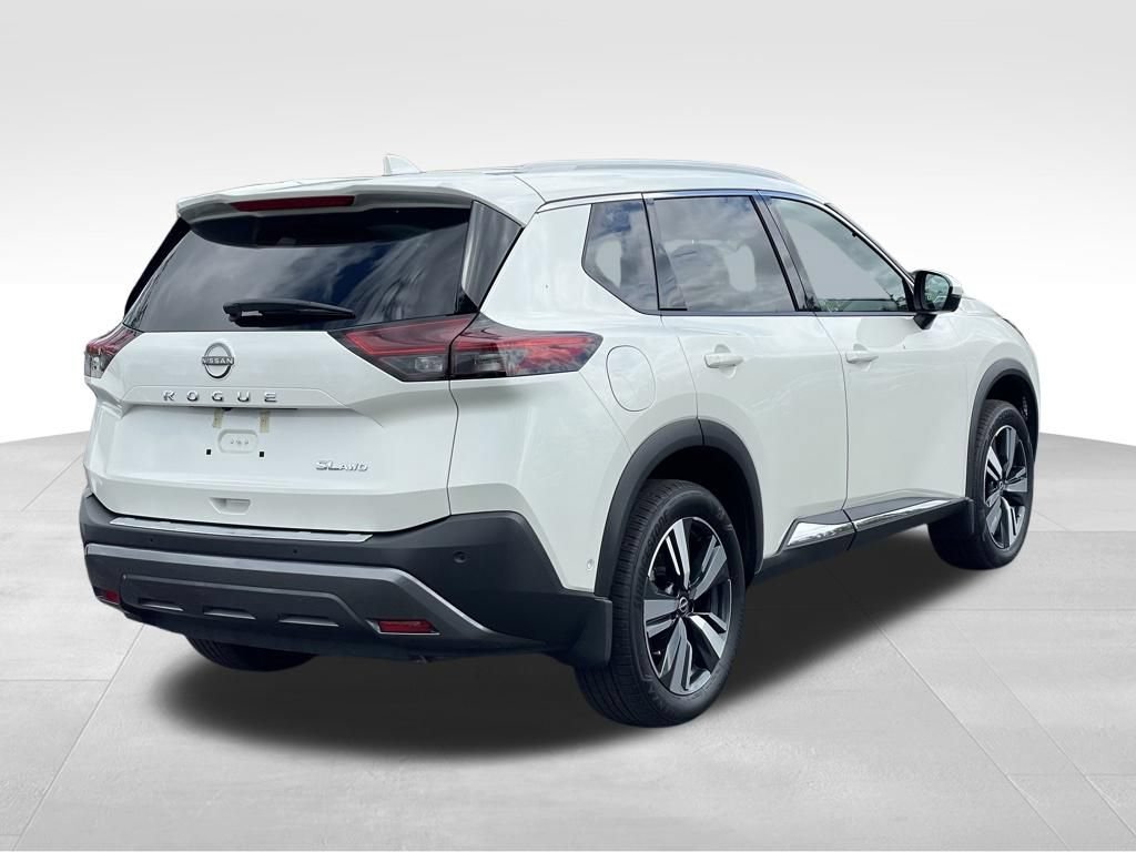 Certified 2023 Nissan Rogue SL w/ SL Premium Package AWD/4WD image 4