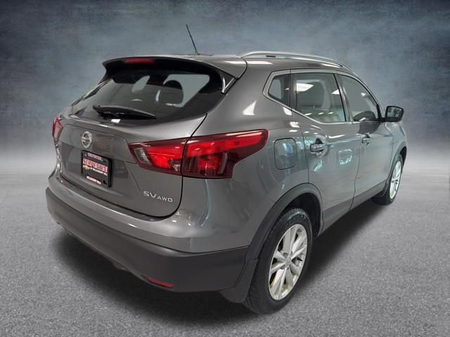 Used 2017 Nissan Rogue Sport SV w/ SV All-Weather Package AWD/4WD image 6