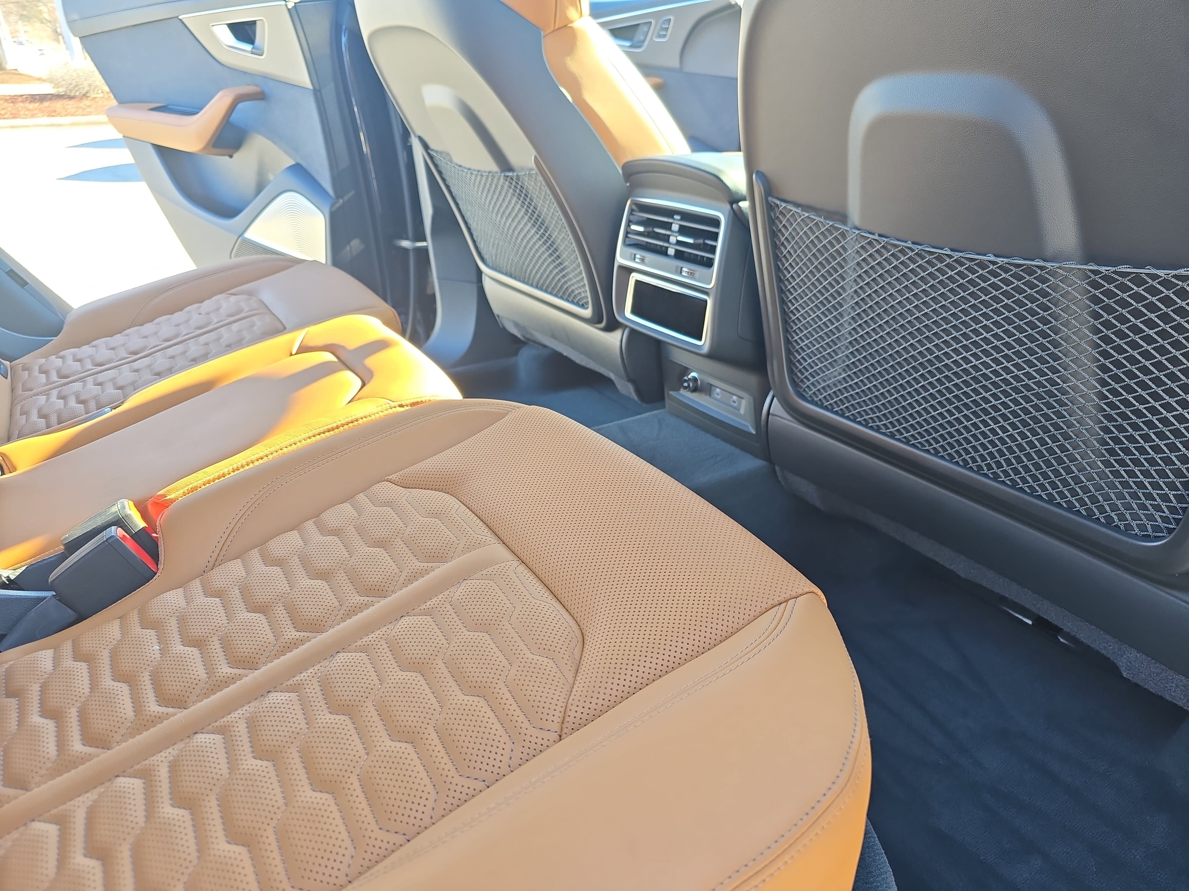 Used 2024 Audi RS Q8 w/ Executive Package image 11