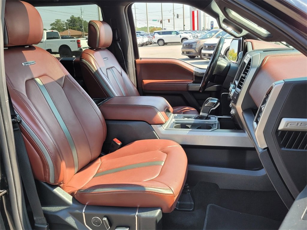 Used 2018 Ford F150 Platinum w/ Equipment Group 701A Luxury image 12