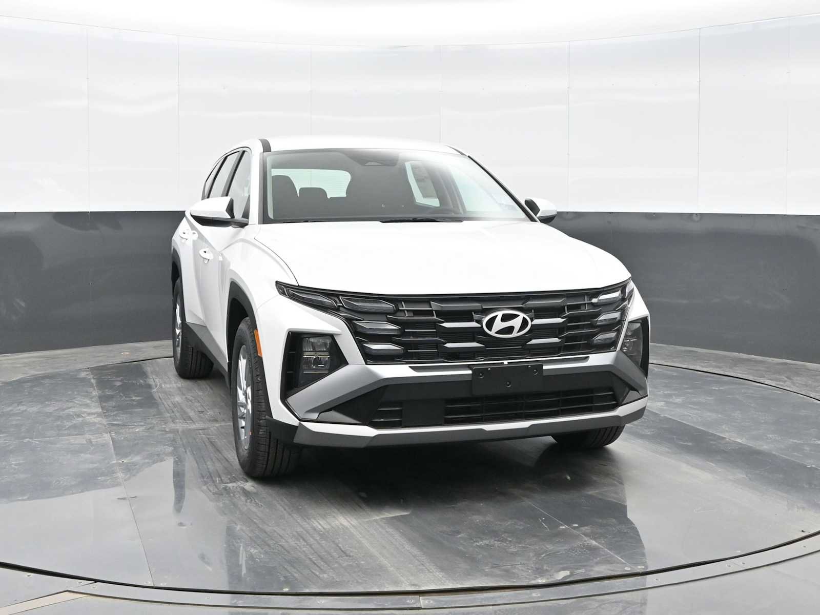 New 2026 Hyundai Tucson SE image 2