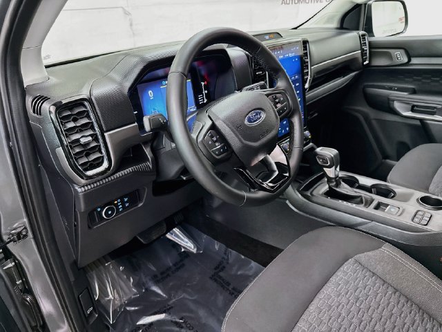 Used 2025 Ford Ranger XLT w/ Equipment Group 301A High RWD image 9