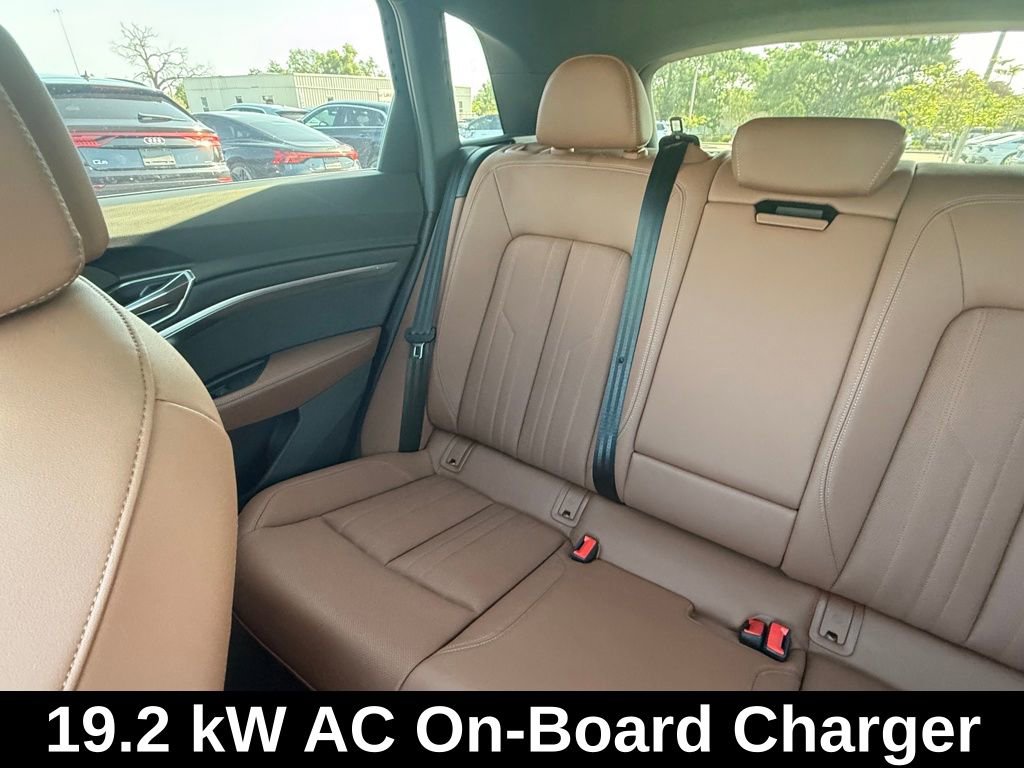 Used 2024 Audi Q8 e-tron Premium Plus w/ Premium Plus Package image 12