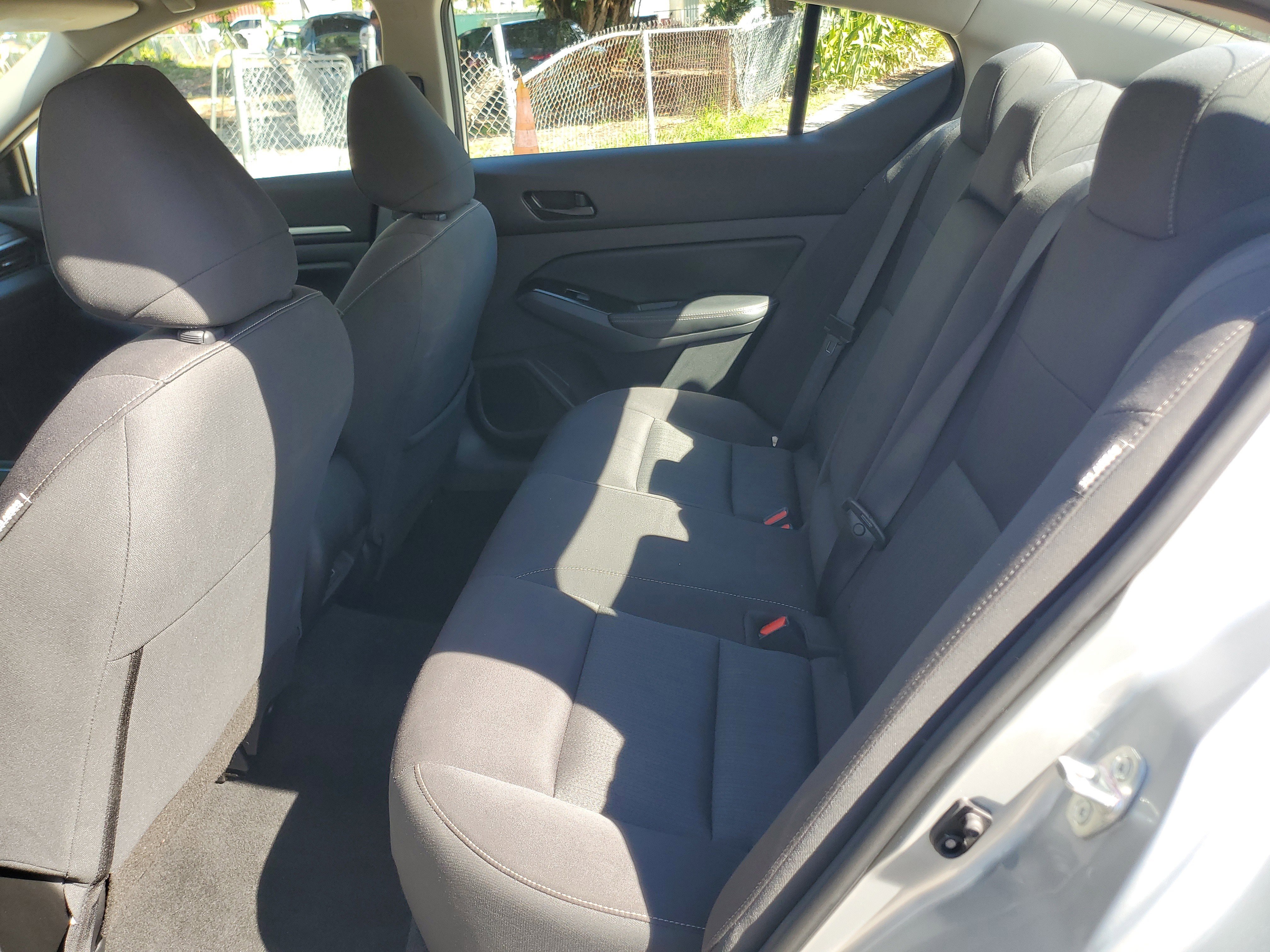 Used 2023 Nissan Altima 2.5 SV FWD image 9