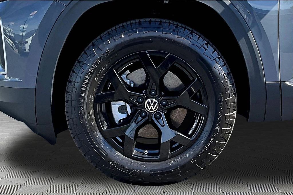 New 2026 Volkswagen Atlas Peak Edition image 32