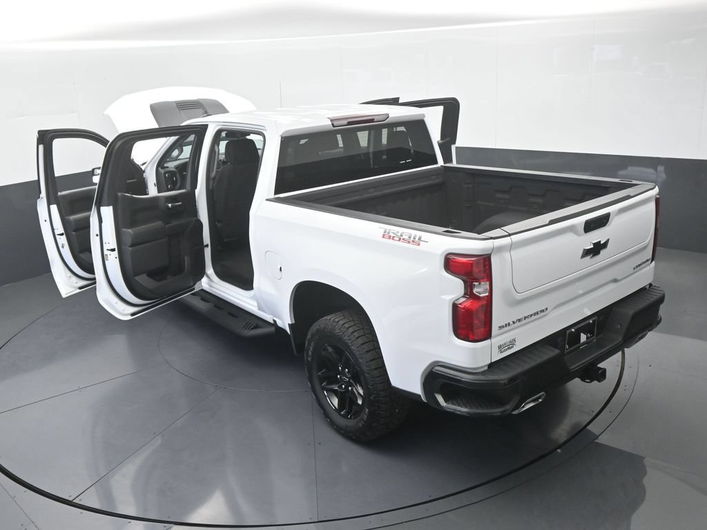 Used 2024 Chevrolet Silverado 1500 Custom Trail Boss AWD/4WD image 71
