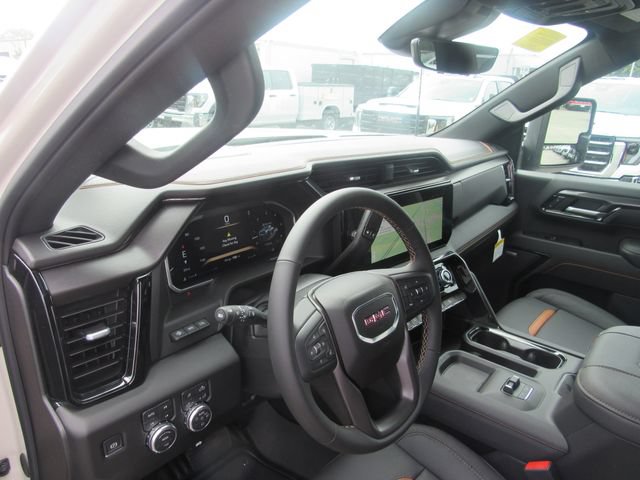 Used 2026 GMC Sierra 3500 AT4 w/ Technology Package AWD/4WD image 19