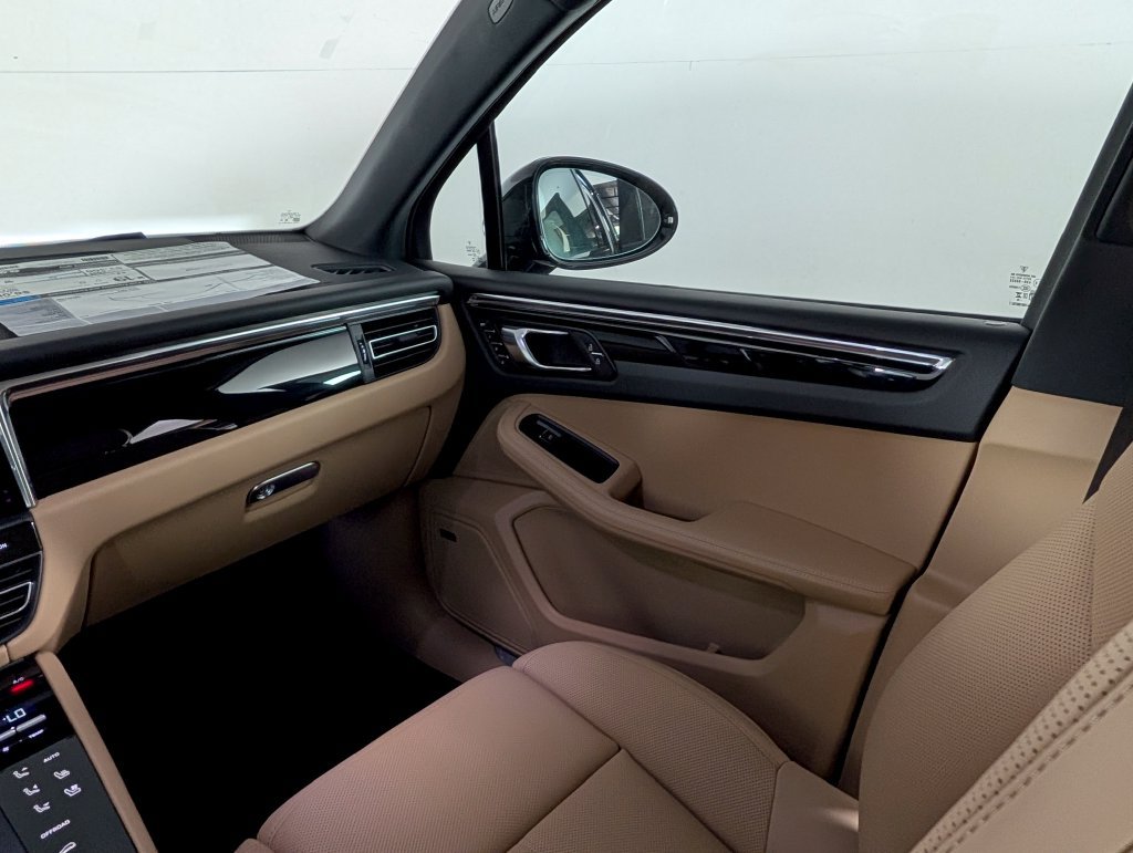 New 2026 Porsche Macan S AWD/4WD image 23