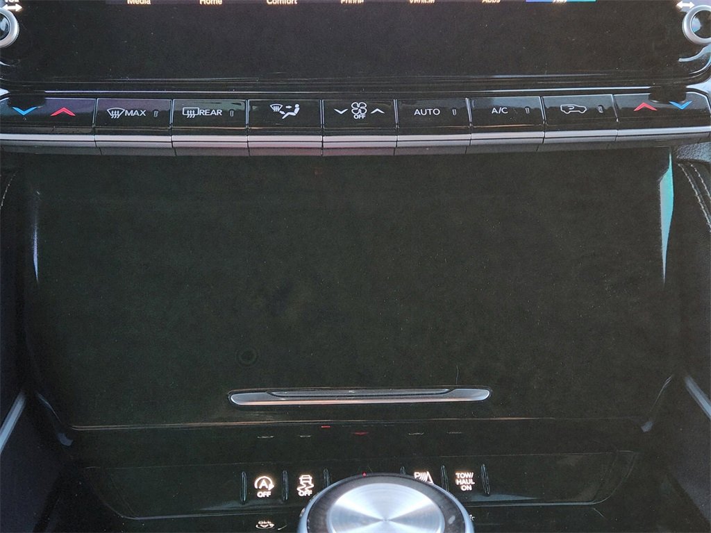 Used 2024 Jeep Wagoneer 4WD image 19