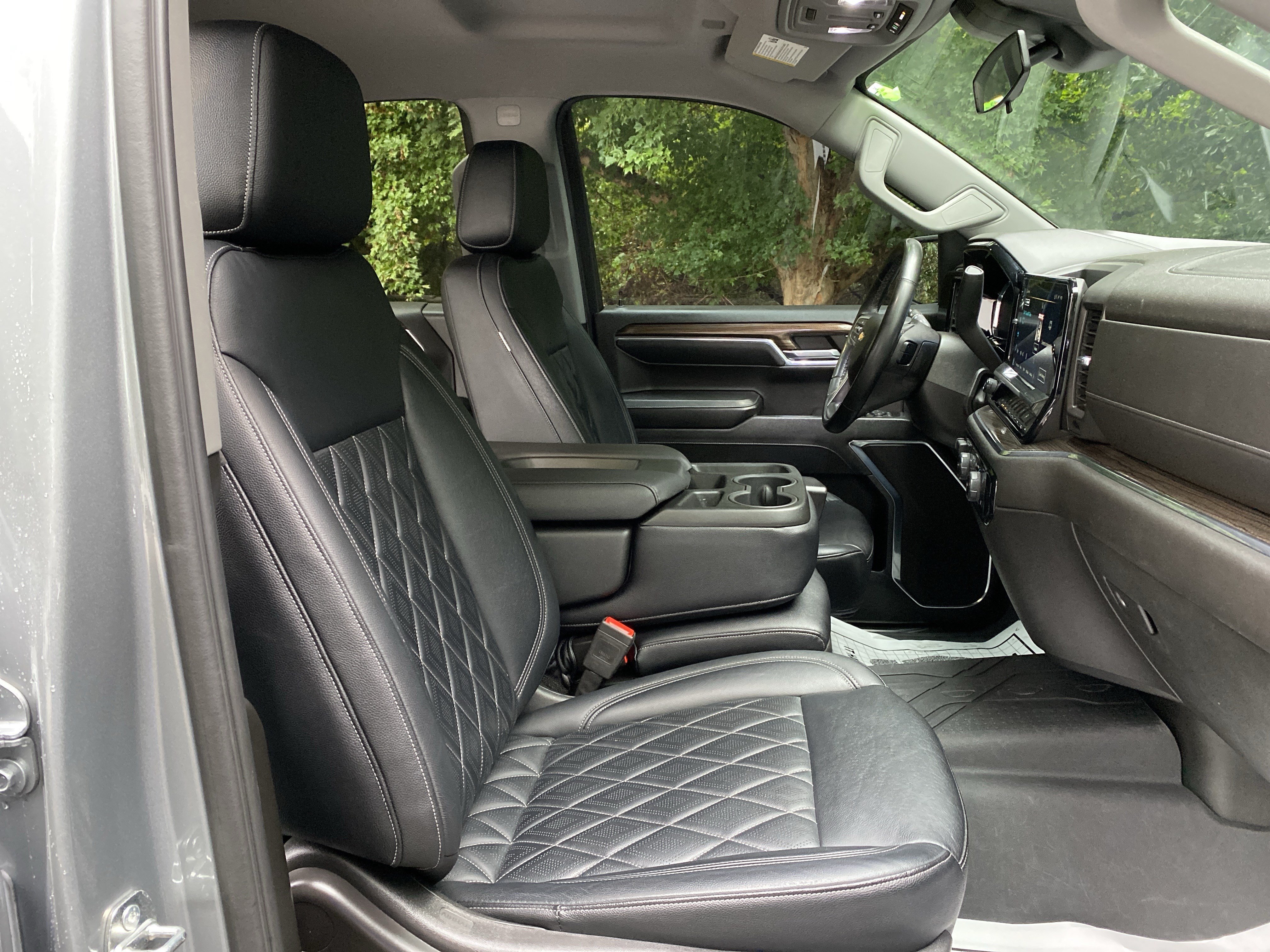 Used 2024 Chevrolet Silverado 1500 LT w/ Convenience Package II RWD image 35