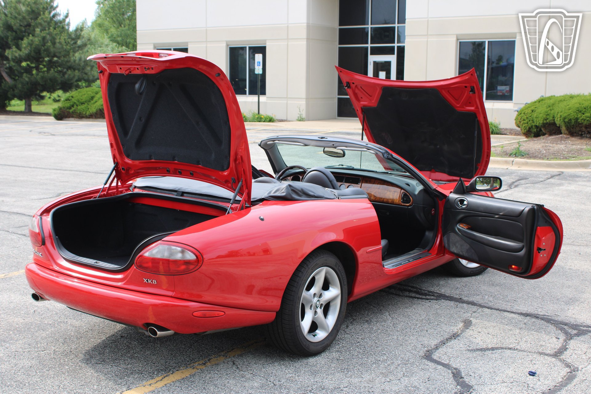 Used 2000 Jaguar XK8 Convertible RWD image 10
