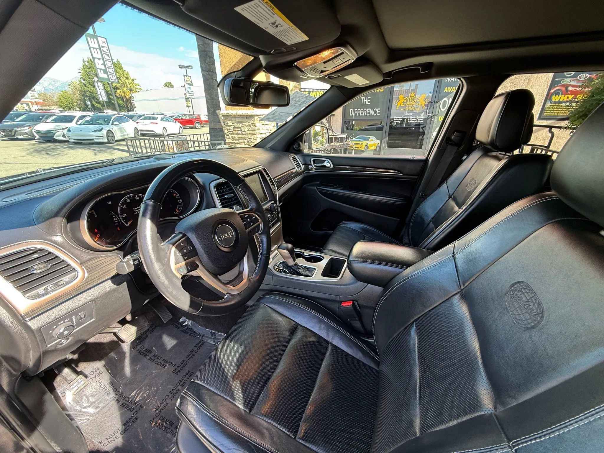 Used 2016 Jeep Grand Cherokee Overland image 14