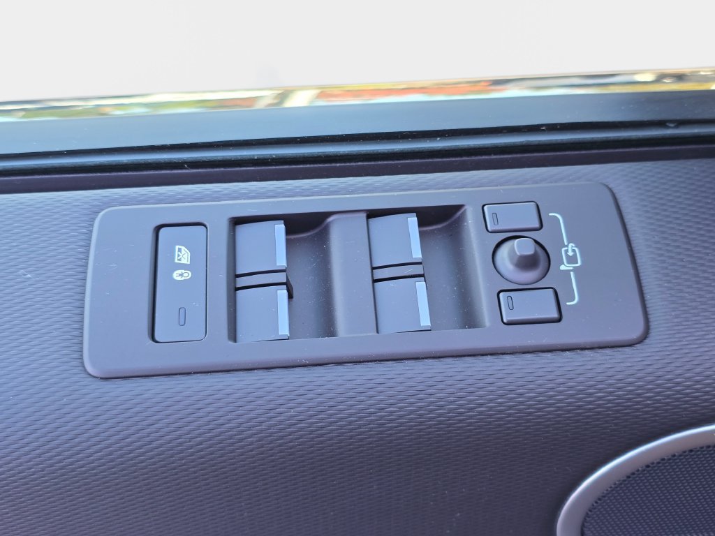 New 2026 Land Rover Discovery Dynamic SE AWD/4WD image 29