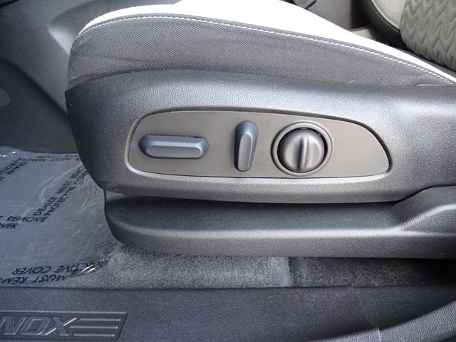 Used 2024 Chevrolet Equinox LS w/ LS Convenience Package FWD image 22
