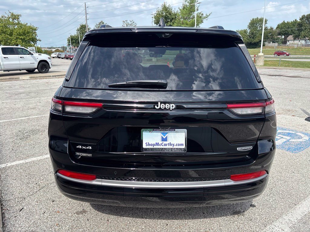 New 2027 Jeep Grand Cherokee Summit AWD/4WD image 11