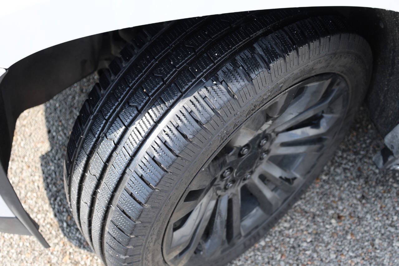 Used 2019 Cadillac Escalade ESV Luxury AWD/4WD image 26