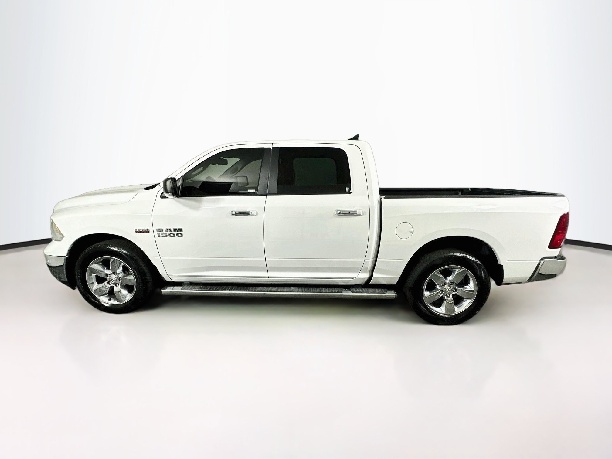 Used 2016 RAM 1500 Lone Star RWD image 4