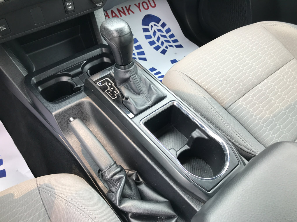 Used 2018 Toyota Tacoma SR w/ SR Convenience Package RWD image 19
