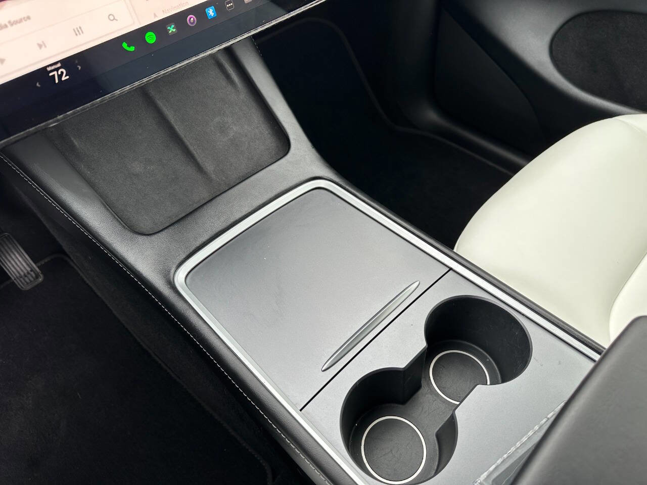 Used 2024 Tesla Model Y Long Range image 22