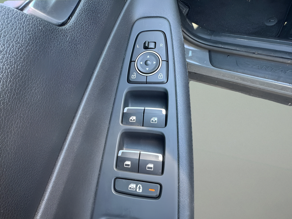 Certified 2023 Hyundai Santa Fe SEL AWD/4WD image 18