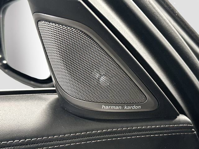 Used 2016 BMW 750i xDrive image 19