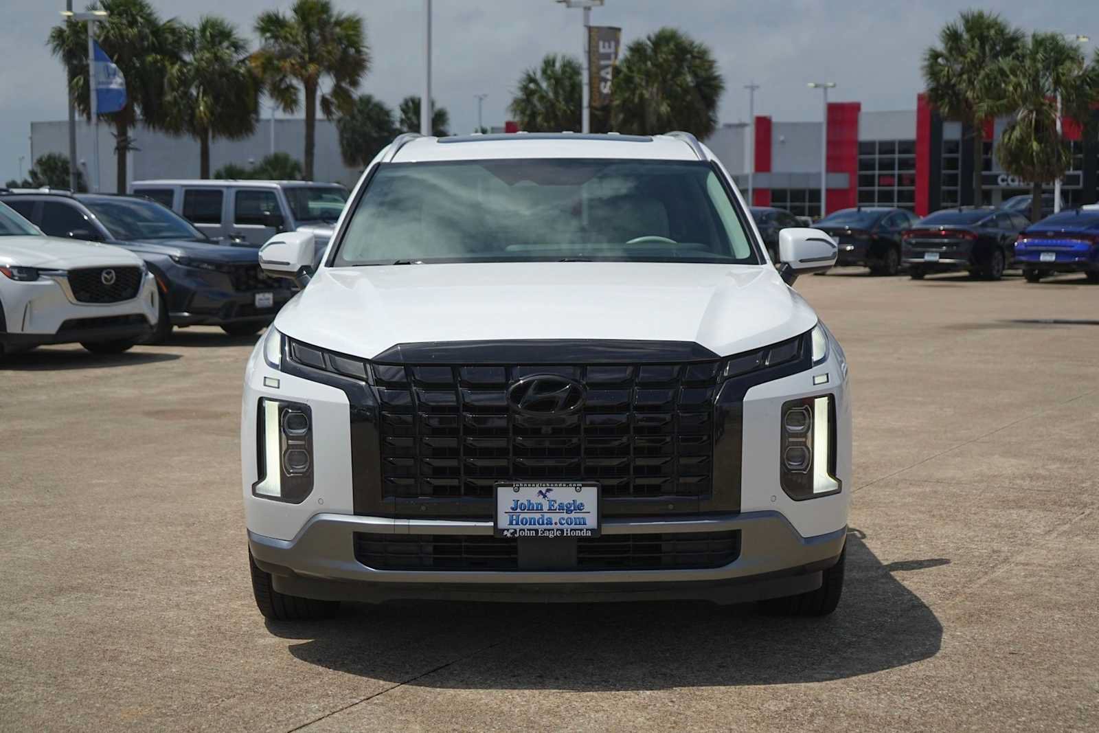 Used 2024 Hyundai Palisade Limited FWD image 6