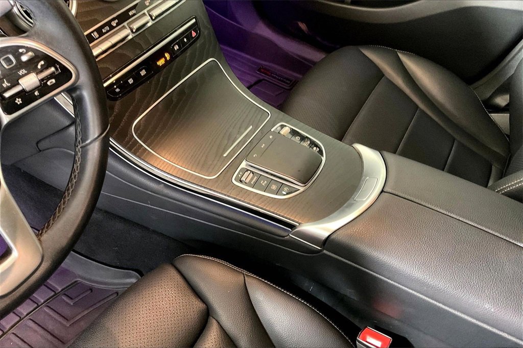 Used 2021 Mercedes-Benz GLC 300 GLC 300 w/ Premium Package image 17