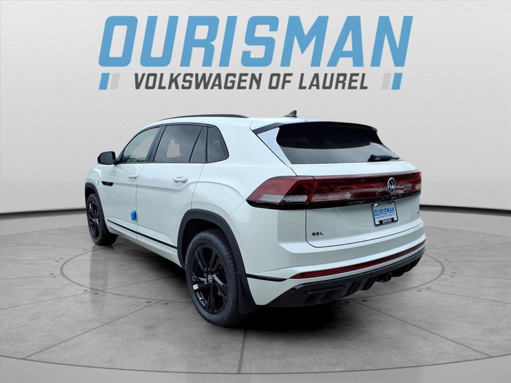 New 2026 Volkswagen Atlas Cross Sport SEL R-Line image 5