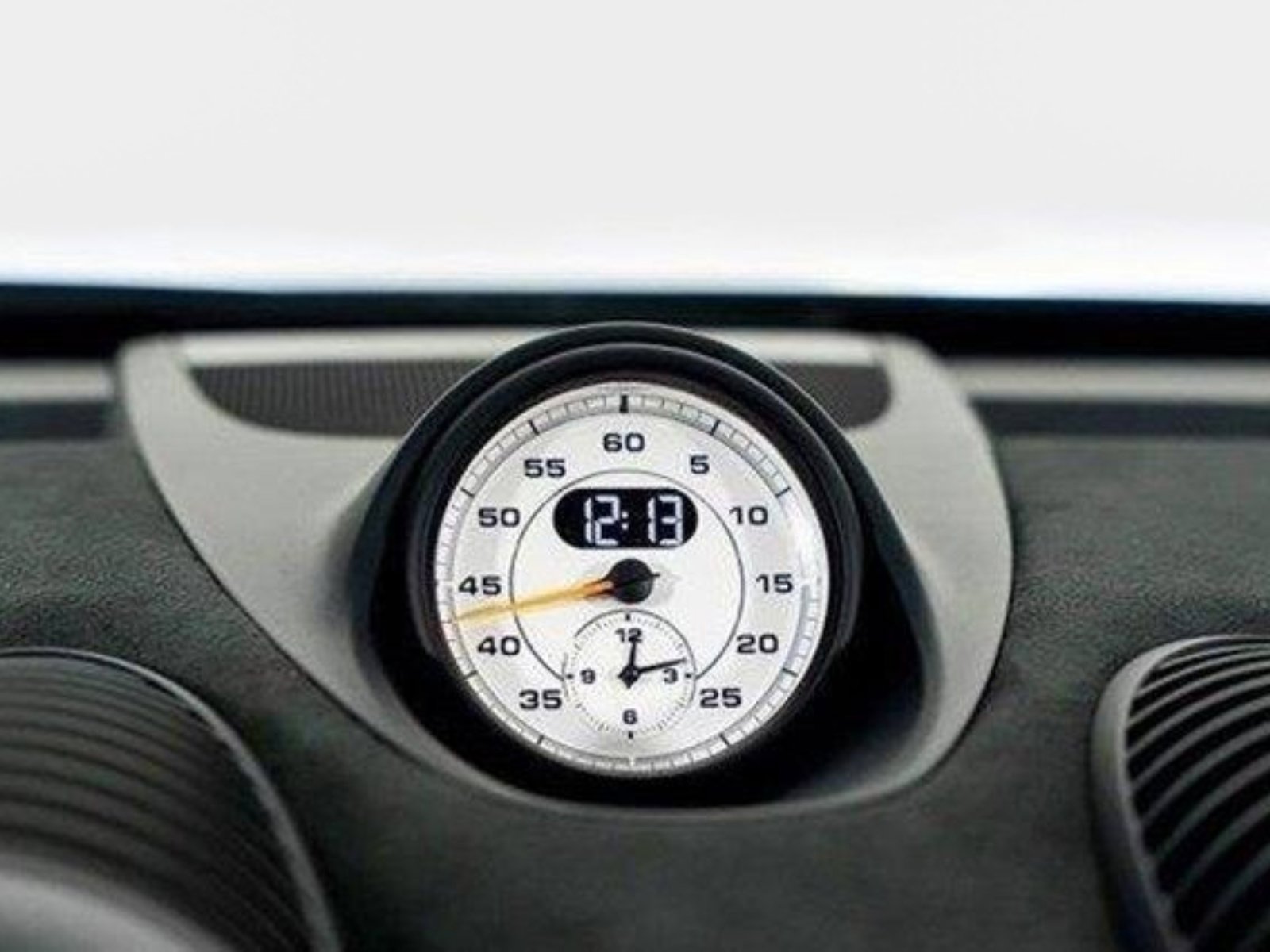 Used 2024 Porsche 718 Cayman GT4 RS RWD image 54