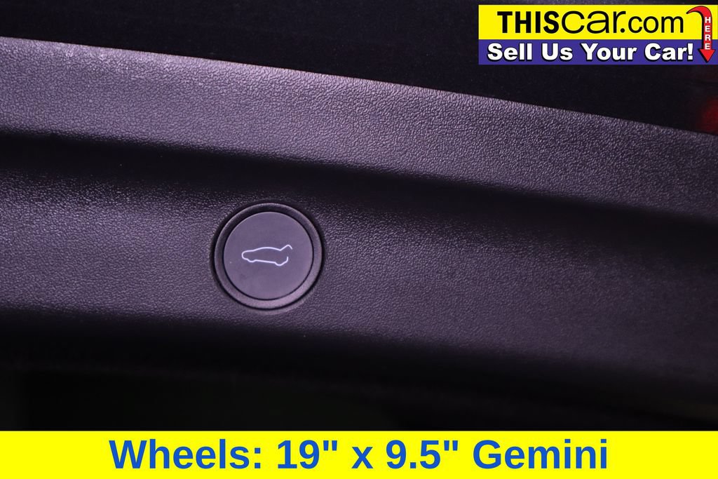 Used 2021 Tesla Model Y Long Range AWD/4WD image 32