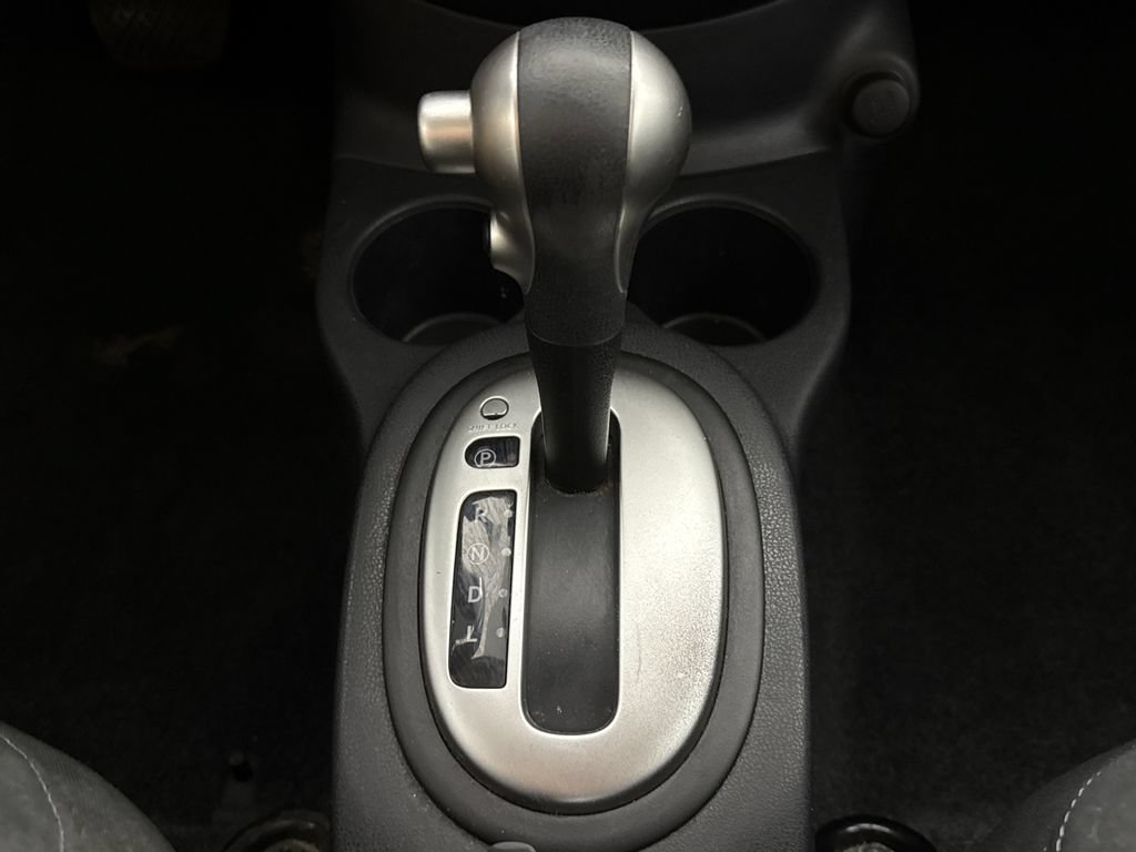 Used 2017 Nissan Versa Note SV FWD image 18