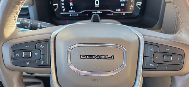 Used 2024 GMC Yukon Denali w/ Advanced Technology Package AWD/4WD image 22