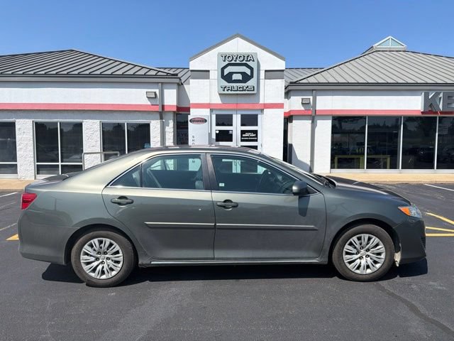 Used 2014 Toyota Camry LE FWD image 7