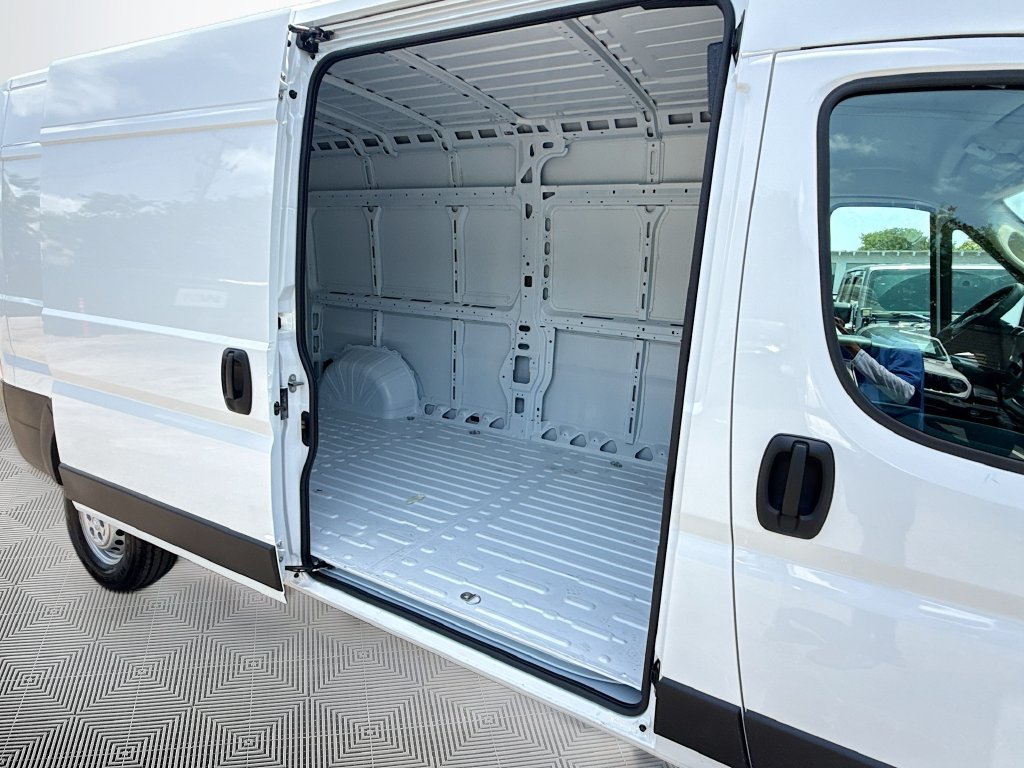 New 2026 RAM ProMaster 3500 w/ Safety Group FWD image 27