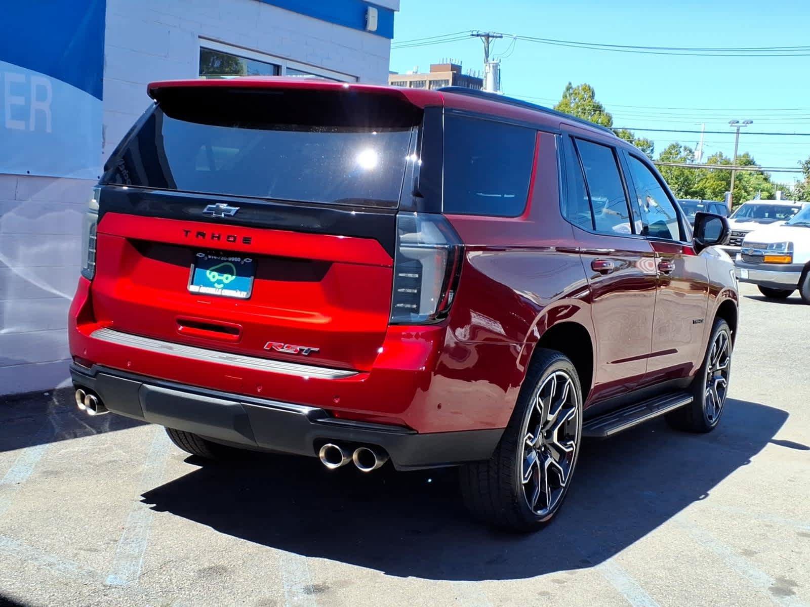 Used 2025 Chevrolet Tahoe RST w/ Comfort Package AWD/4WD image 6
