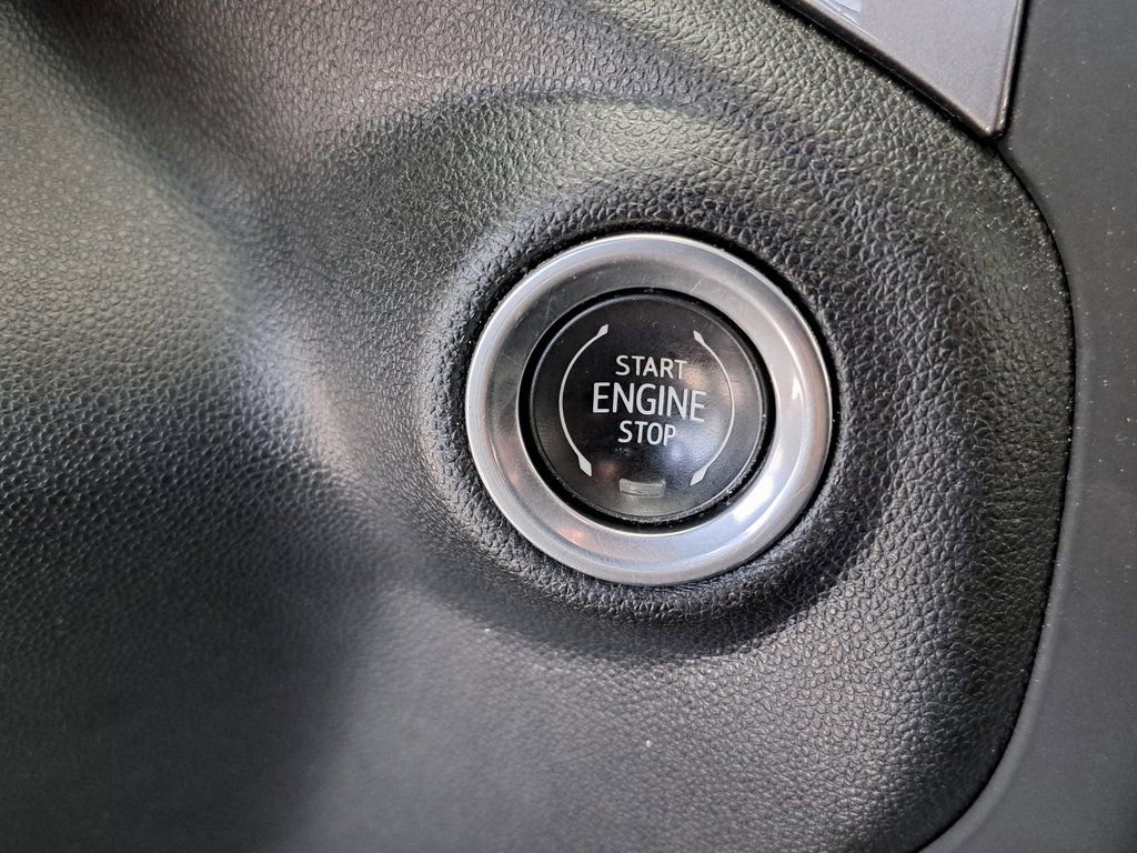 Used 2024 Chevrolet Silverado 1500 Custom image 12