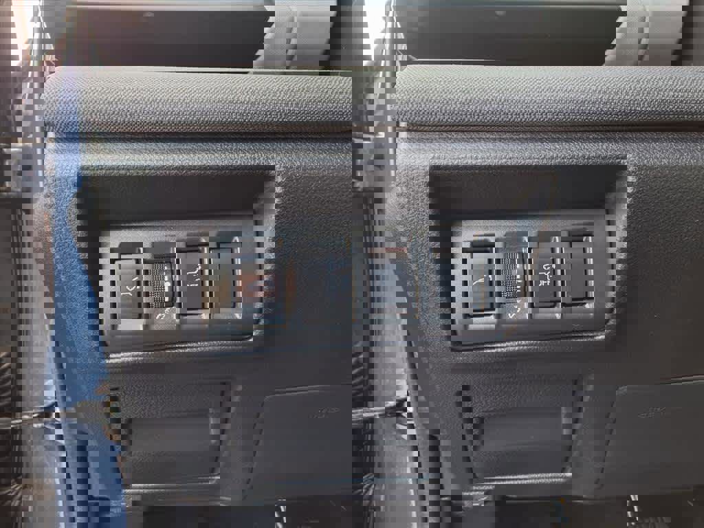 Used 2025 Subaru Outback Premium image 12