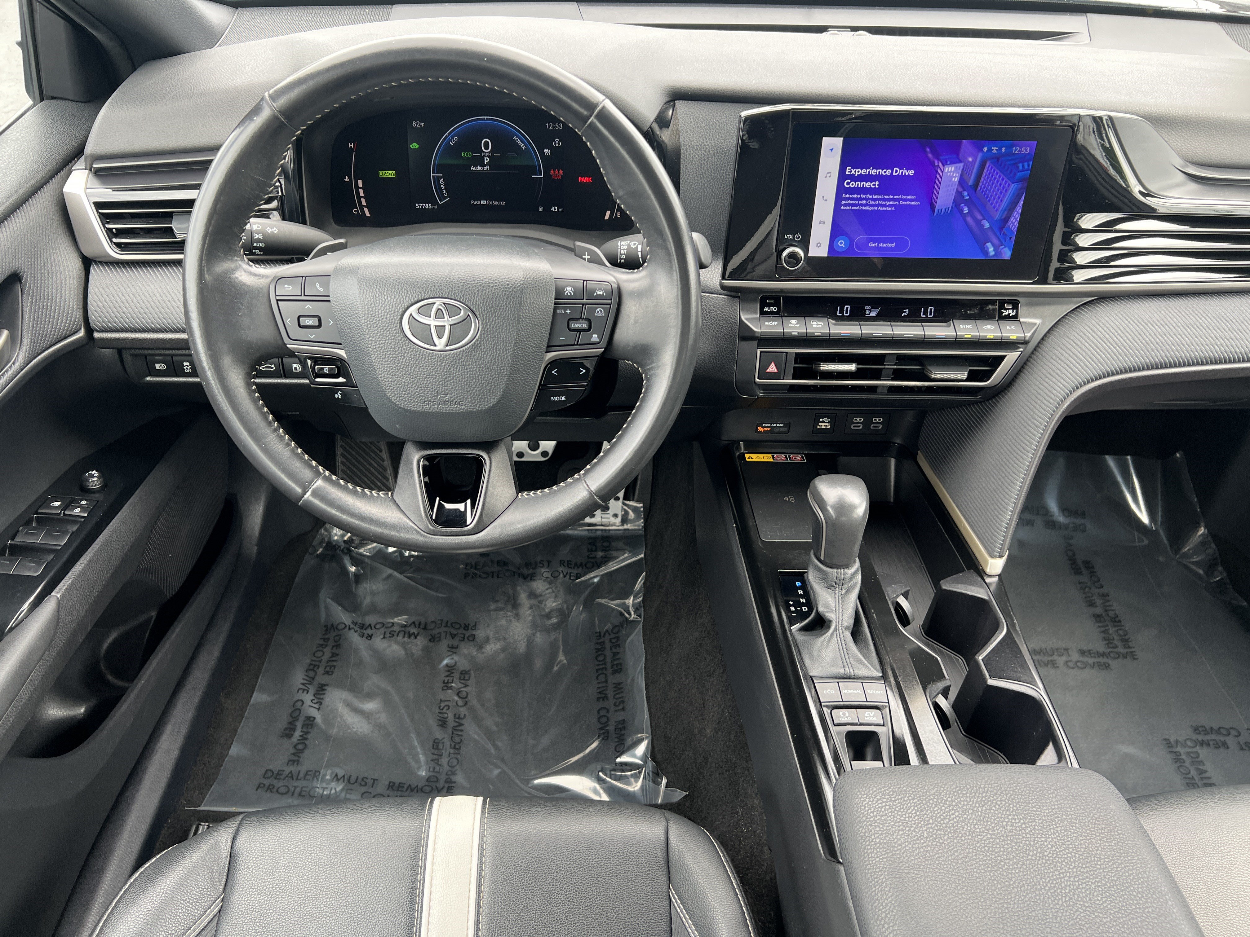 Used 2025 Toyota Camry SE FWD image 31
