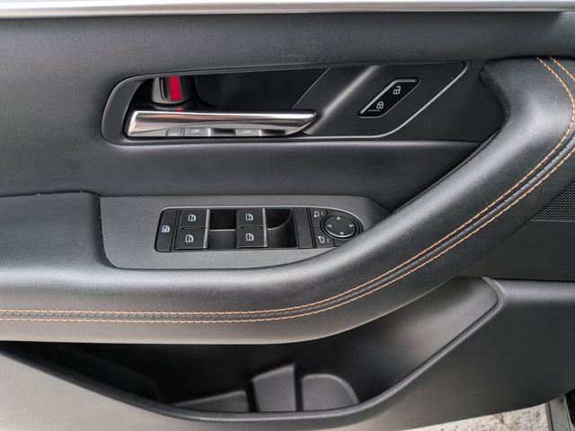 Certified 2024 MAZDA CX-90 Plug-In Hybrid w/ Premium Pkg image 11