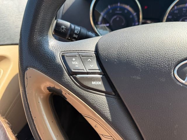 Used 2012 Hyundai Sonata GLS w/ Popular Equipment Pkg FWD image 17