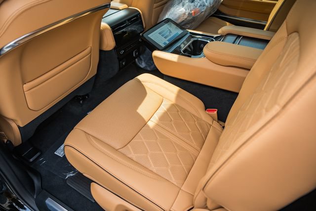 New 2026 Jeep Grand Wagoneer Summit AWD/4WD image 47